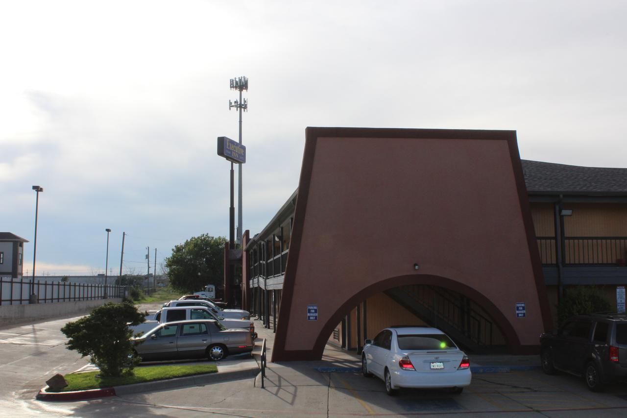 The Executive Inn & Suites Amarillo Exterior foto
